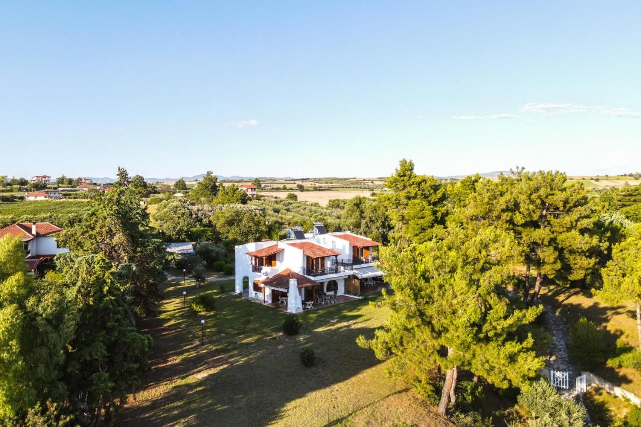 Luna Villa Private Beach Néa Iráklia Eksteriør bilde